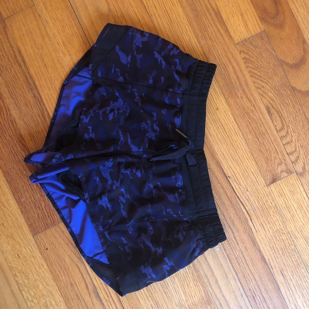 Hotty hot purple camo short